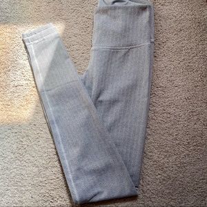 Old Navy Active Go-Dry leggings